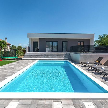 3 Bedroom Beautiful Home In Rastane Donje Donje Rastane Bagian luar foto