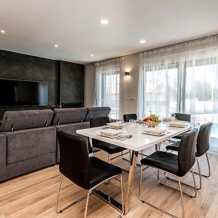 3 Bedroom Beautiful Home In Rastane Donje Donje Rastane Bagian luar foto