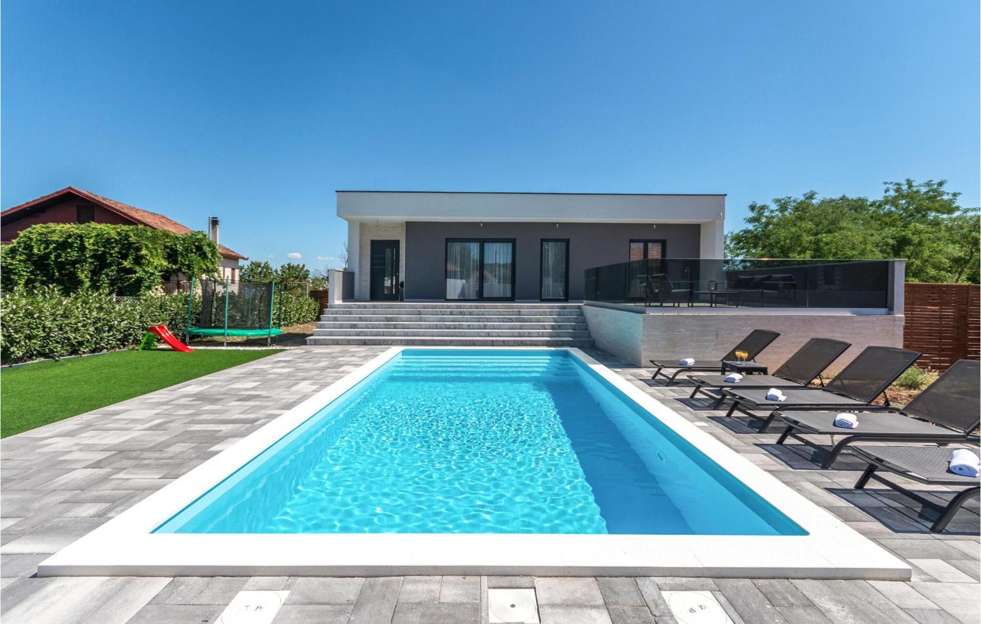 3 Bedroom Beautiful Home In Rastane Donje Donje Rastane Bagian luar foto